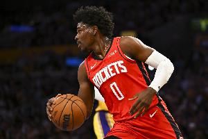 全面输出！阿隆-霍勒迪12中5拿到16分6板6助